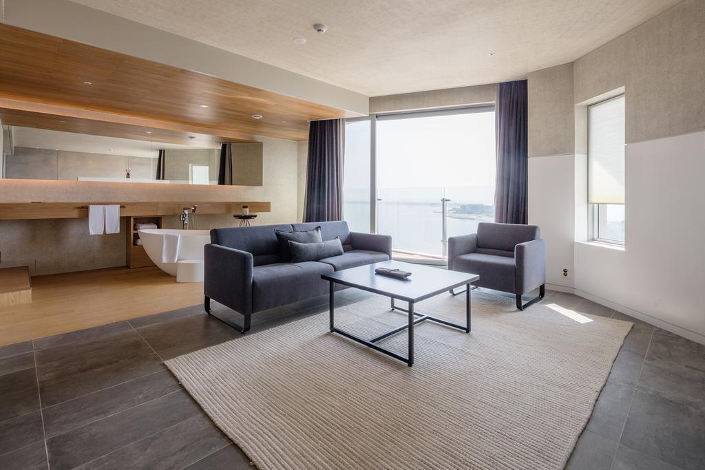 Nest Hotel Incheon Luaran gambar A suite at the hotel