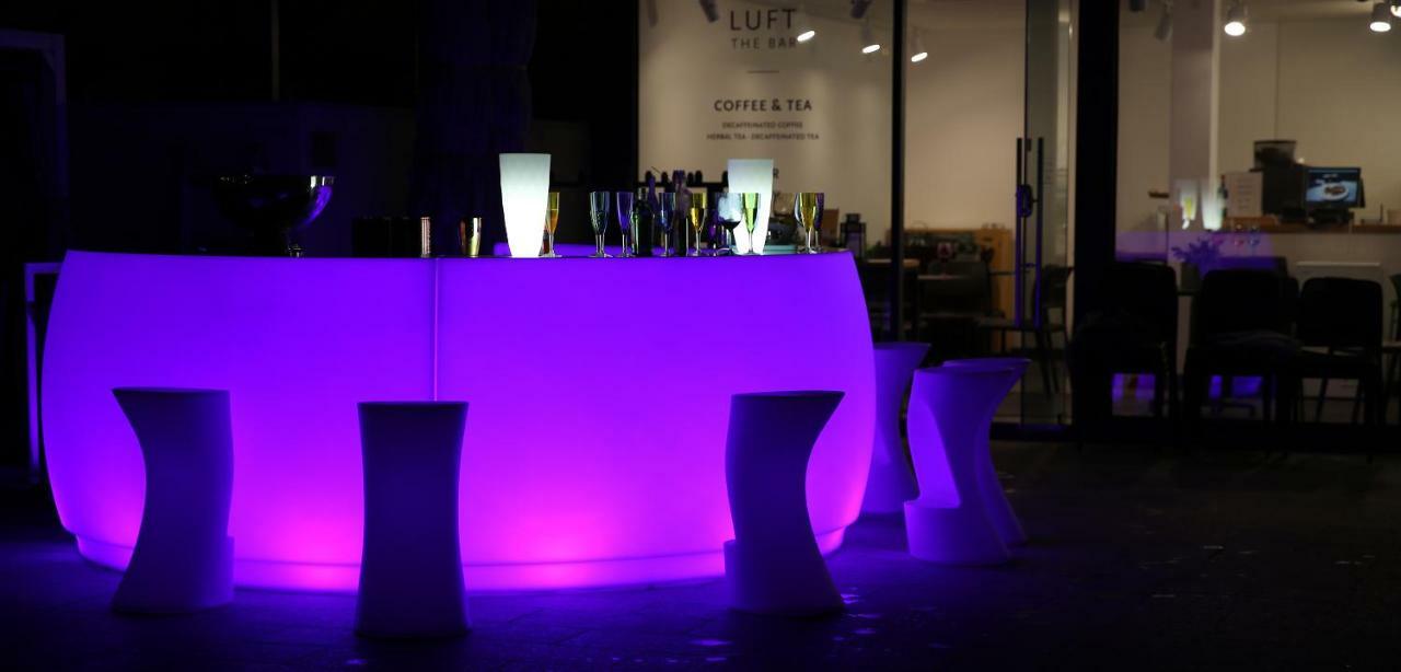 Nest Hotel Incheon Luaran gambar The bar at the Lift Film Festival